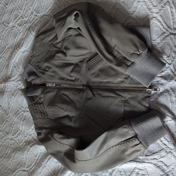 GUC s.S Mackage leather jacket - Picture 11 of 12